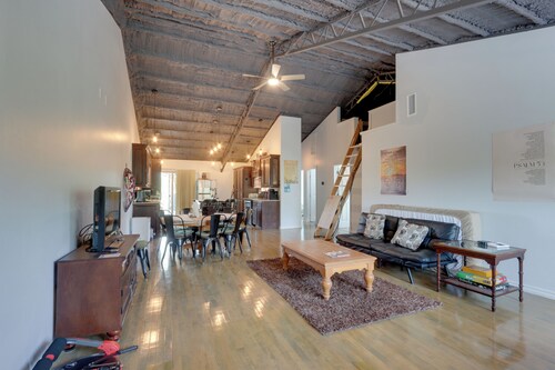 1/2 Mi to Lake Tenkiller Condo w/ Shared Game Room