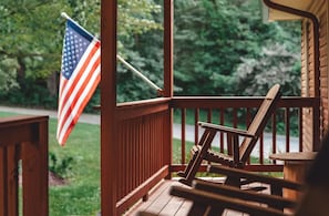 Property grounds - Hot Tub, Game Room, Fire Pit Cabin, Sleeps 10 near Old Man's Cave (Logan)