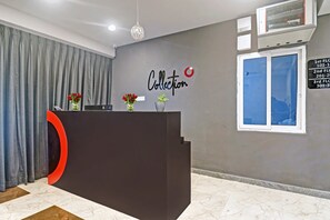 Lobby - Super Townhouse RCC Pristine (Hyderabad)