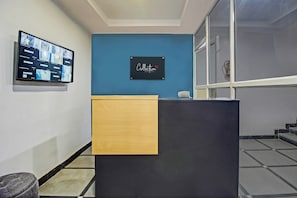 Lobby - Hotel O Qualia Miyapur (Hyderabad)