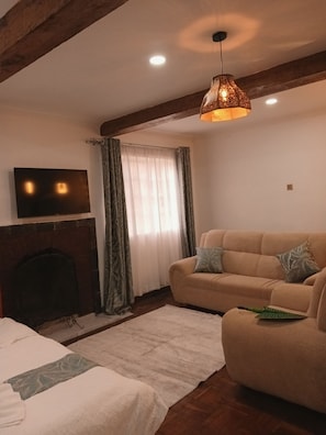 Living area - Turi View Homes (Elburgon)