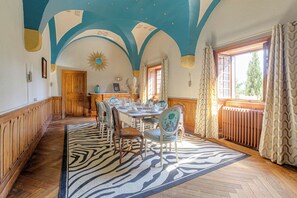 Dining - Vrbo Property (Bessenay)