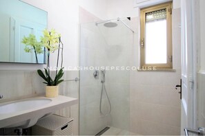 Bathroom - Vrbo Property (Marina di Pescoluse)