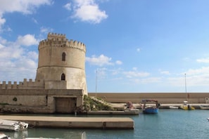 مكان جذب سياحي