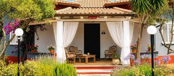 Studio Apartment With Large Private Outdoor Space and Shared Swimming Pool