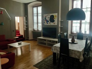 Dining - Vrbo Property (Bergamo)