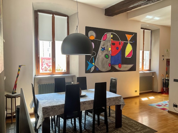 Dining - Vrbo Property (Bergamo)