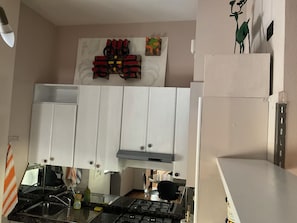 Private kitchen - Vrbo Property (Bergamo)