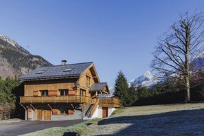 Unclassified image, 3 of 6, button - Vrbo Property (Les Houches)