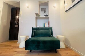 Living area - Bright apartment on Via Padova in Turin (Torino)