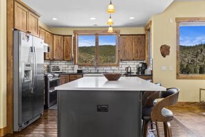 Private kitchen - Serene home on 2 Acres, Minutes to Slopes, Private Hot Tub (Breckenridge)