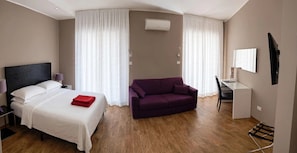 Room - Vrbo Property (Napoli)