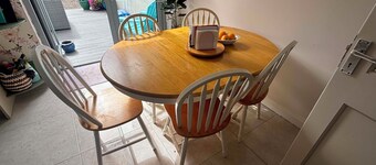 Beautiful modern 3-bedroom house , 5mins walk from town centre