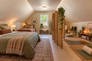 Unclassified image, 5 of 6, button - Spacious 8-bedroom house in charming Saint Paul with AC and gym (Saint Paul)