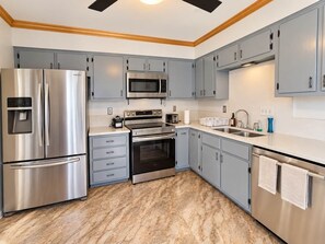 Private kitchen - Cozy 3BR 2BA home in Memphis (Memphis)