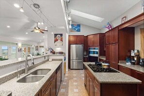 Private kitchen - Cliff House - 5BR, Private Pool & Stunning Views, Minutes to Downtown & Oglebay (Wheeling)