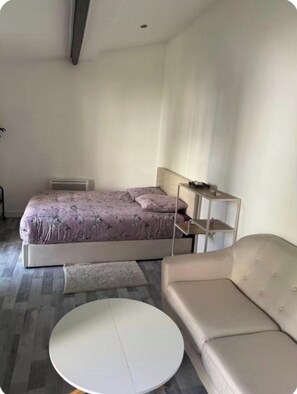 Living area - Vrbo Property (Clamart)
