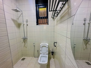 Bathroom - 15Hill Road Entebbe Residencies Escape 1 (Entebbe)
