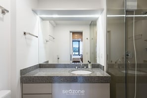 Bathroom - Comfort in Condo. w/ Pool & City View Rbo0413 (Contenda)