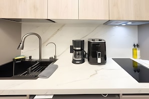 Private kitchen - Adagio Residence by La Superhost (Quito)