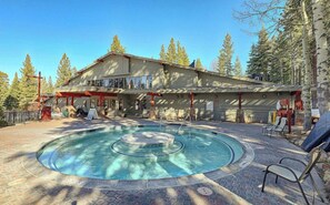 Pool - Cozy 2BR Condo—Walk to Northstar Village (Truckee)