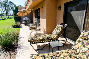 Terrace/patio - Lake View and Extended Patio! (Palm Desert)