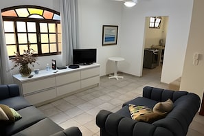 Living area - Casa de Praia vai a pé para a praia (Cabo Frio)