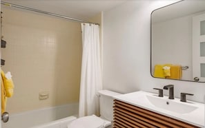 Bathroom - Condo on Beautiful Fort Myers Beach (Fort Myers Beach)