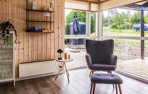 Living - Nice home in Ebeltoft with sauna (Ebeltoft)