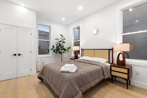 Room - A Classic Townhome Next To Manhattan! (Jersey City)