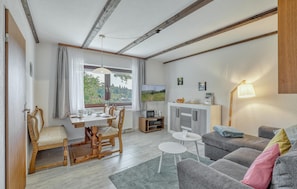 Living Room - Nice apartment in Thalfang with WiFi (Thalfang)