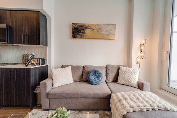 Interior - Luxury & Modern Condo| Central | Exclusive Terrace (Kitchener)