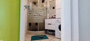 Bathroom - Vrbo Property (Les Trois-Îlets)