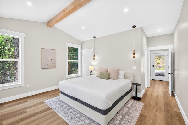 If you can take your eyes off the stunning views, you'll sleep soundly on this high end king mattress and sheets in the master suite complete with a private bathroom with dual vanities and shower. - Private Hot Spring | Views | River | Brundage (New Meadows)
