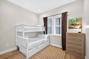 View of the bunk with the trundle closed. - Private Hot Spring | Views | River | Brundage (New Meadows)