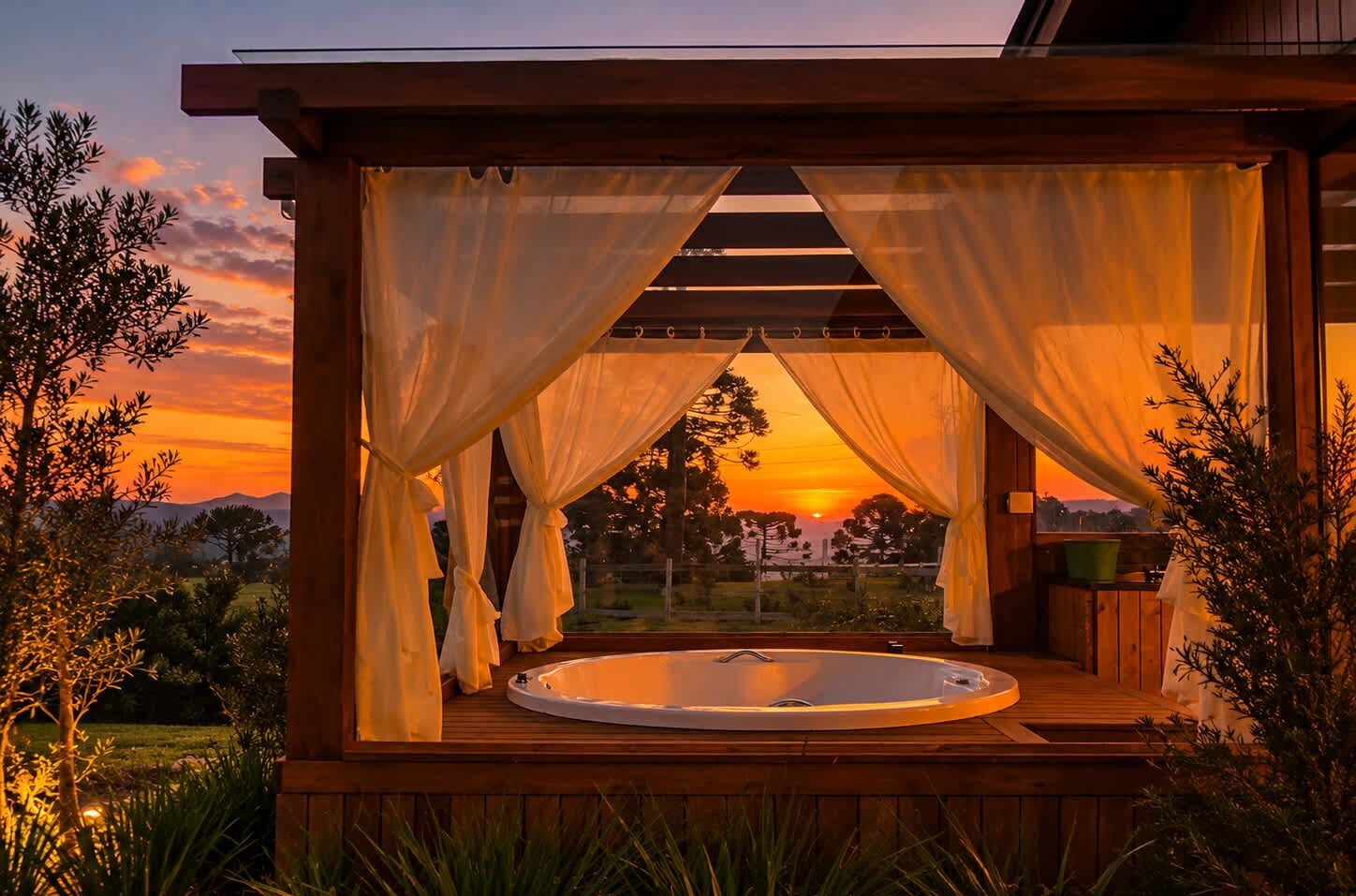 Outdoor spa tub
