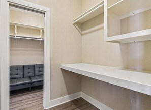 Bonus dressing area with built-ins, workspace, and extra closet storage - Blue Hawaii at Crystal Beach Sleeps 12 with Golf Cart (Bolivar Peninsula)