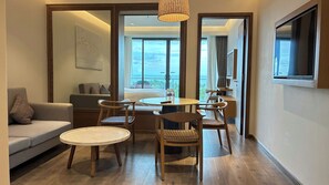 Living area - DIAMOND SUITE KEM BEACH (Phu Quoc)