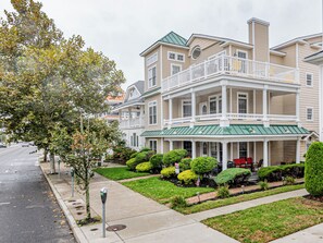 Exterior - Superb 5-Bedroom condo in charming Ocean City (Ocean City)