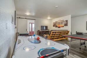Spielezimmer