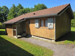 Exterior - Vrbo Property (Uxelles)