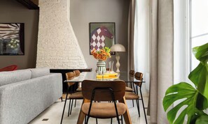 Dining - JUST MOMENTS FROM THE SEINE, NOTRE-DAME CATHEDRAL, HISTORIC CAFÉ – SAINT GERMAIN (Paris)