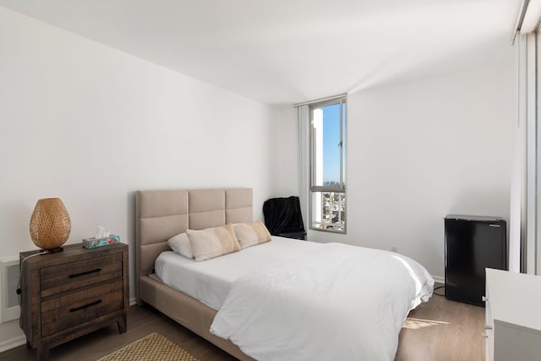 Room - Charming 2-bedroom apartment with AC in Santa Monica (Santa Monica)