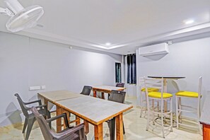 Dining - Townhouse QUALIA ELITE S R NAGAR (Hyderabad)