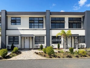 Exterior - Close To International Airport: Stylish Apartment W/Free Parking (Nadi)