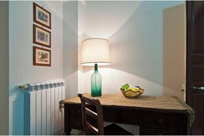 Interior - Home Holiday Salento Casa Agrosì: 2-Bedroom Apartment (Supersano)