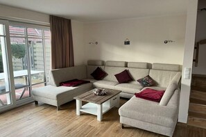 Untagged - Holiday home in Langeoog with swimming pool (Langeoog)
