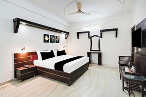Room - HOTEL O 4 SQUARE A LUXURY ROOMS  (Ghaziabad)