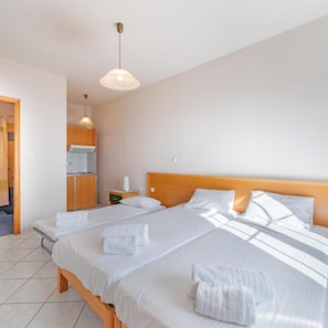 Room - Naftilos (Kefalonia)