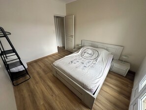 Room - Vrbo Property (Béziers)